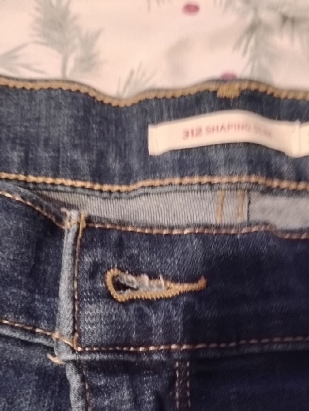 Levi's High Waisted 312 Shaping Slim Straight Leg Blue Jeans A21 Never Wore